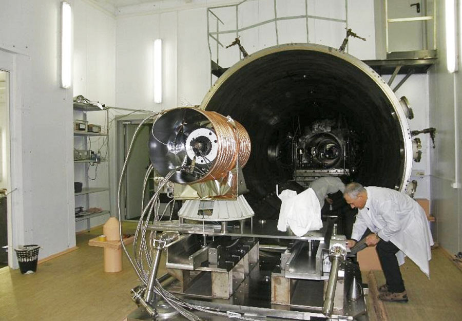 圆弧踢脚型材