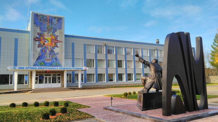 скругляющийся профиль алюминиевый